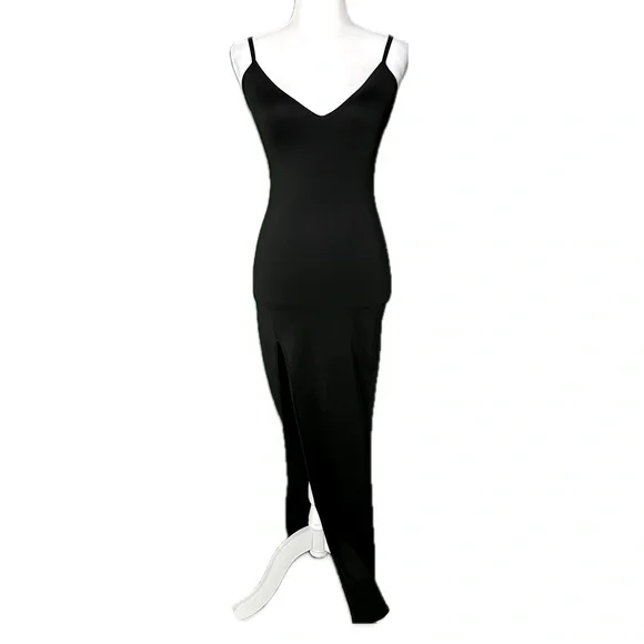 body hugging formal dresses Elegant Girls Pakistani Dress In Black Color Online 2021 medium main image 1